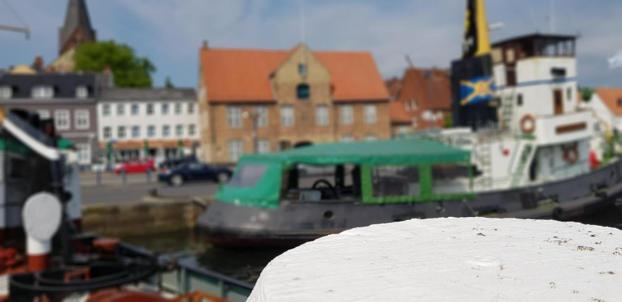 Kapitainskoje direkt am Hafen Flensburgs Leilighet Eksteriør bilde